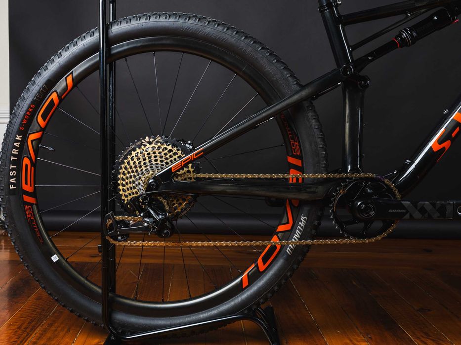 Specialized S-Works Epic ( Tamanho M ) Como nova