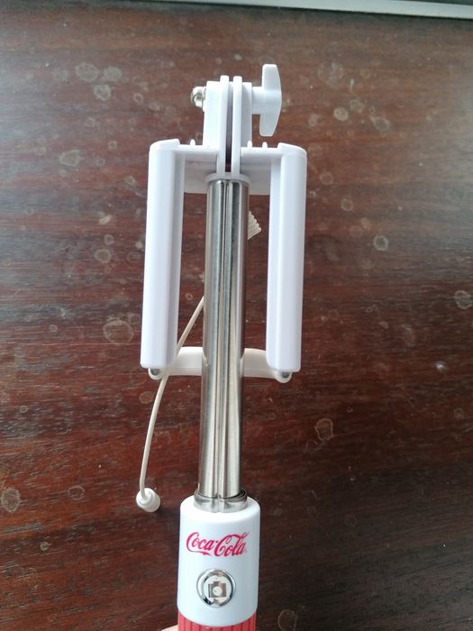 Coca-Cola Selfie Stick64752397014147121