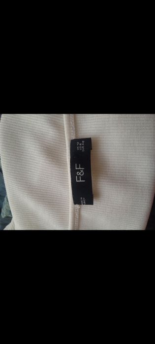 Укорочена футболка