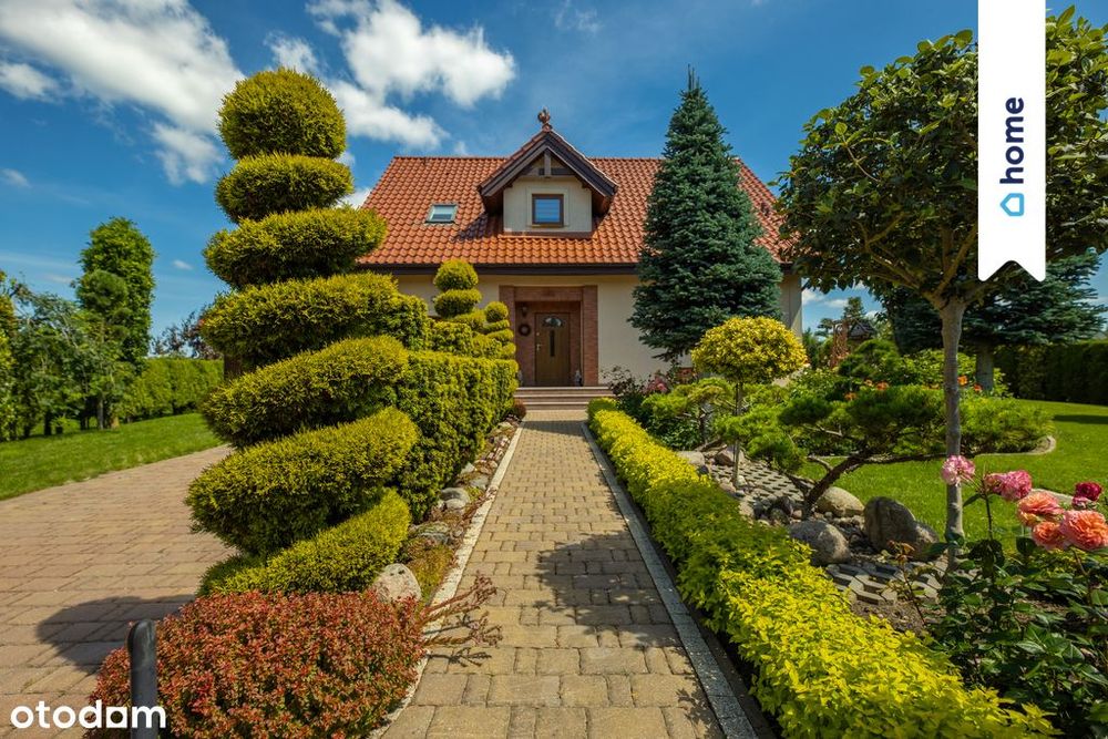 Dom z pięknym ogrodem i widokiem na łąki – Szczęsn