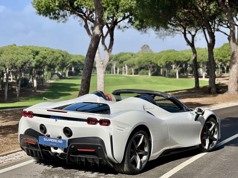 Ferrari SF90 Spider
