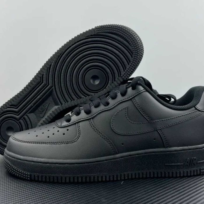 Nike Air Force 1 Czarny 38.5