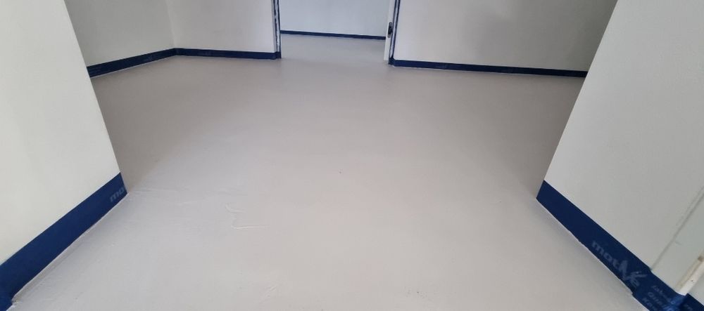 TYNKI DEKORACYJNE (stiuk, beton, rdza, mikrocement, loft metal, inne)