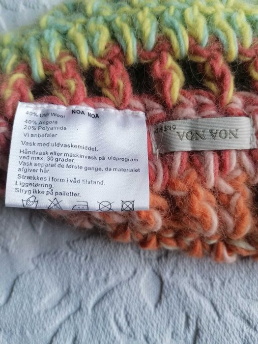 czapka ażurowa z mieszanki wełny i akrylu