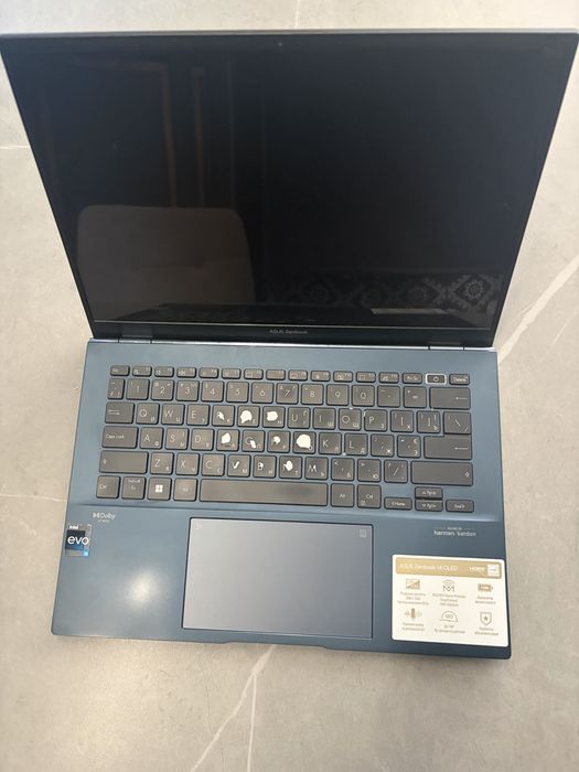 ASUS Zenbook 14 OLED