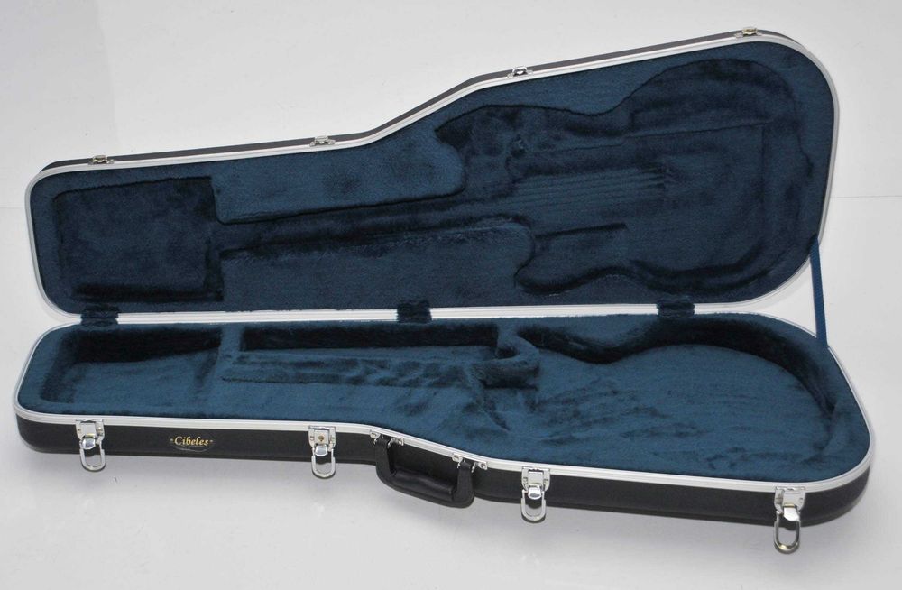 25 Cases e 8 gigbags para guitarras e Baixos
