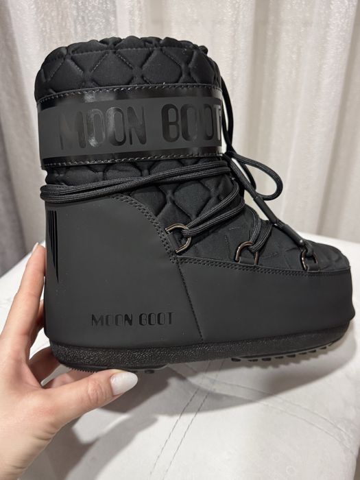 Жіночі стильні мунбут