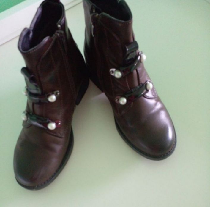 Весняні чобітки для дівчинки