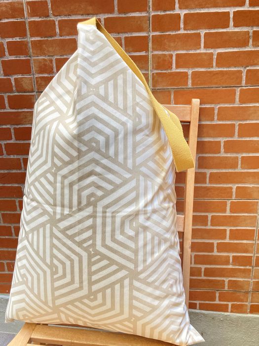 Almofada/Puff para a praia, piscina ou jardim