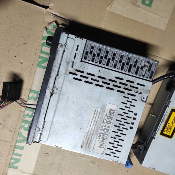 Radio + Zmieniarka Vw Passat B 5 Gamma V Komplet 1J00,351,86D