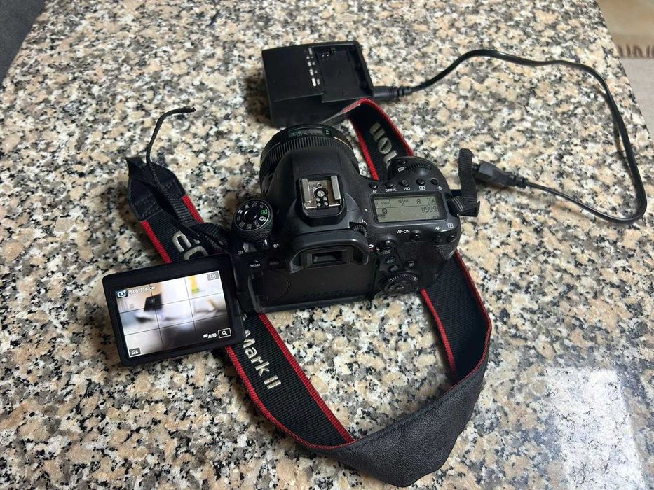 Canon 6D mark II com lente 50mm