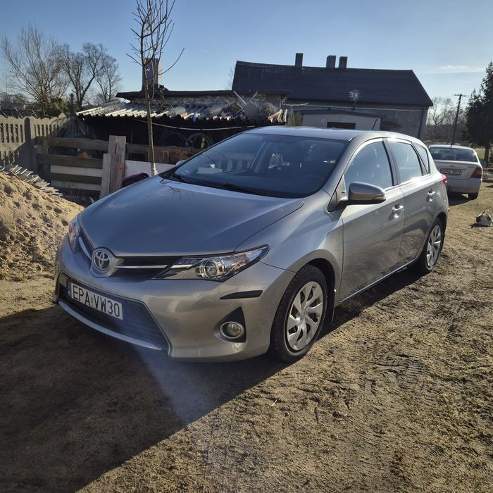 Toyota Auris 1.4 2015 r.