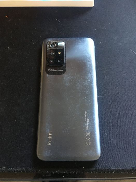 Redmi 10 usado, câmera traseira partida mas funcional