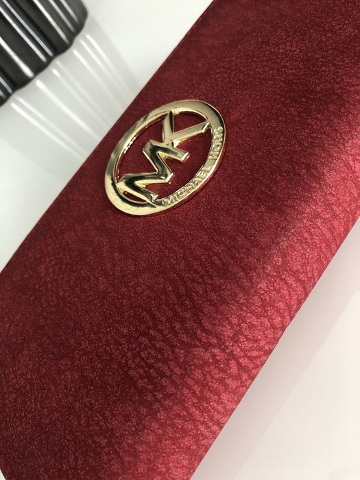Portfel damski Michael Kors – bordowy, złote logo, duży