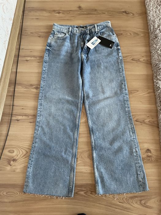Продам новые джинсы