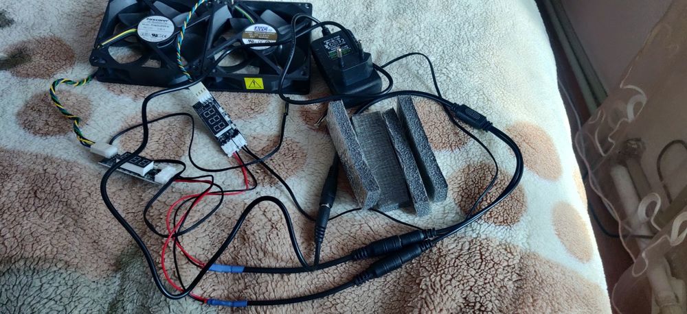 Інвертор Deye охолодження.