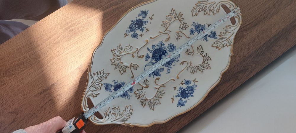 Terrina antiga em porcelana