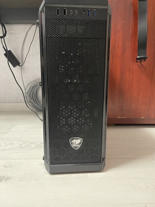 Компьютер (Монітор та системний блок)