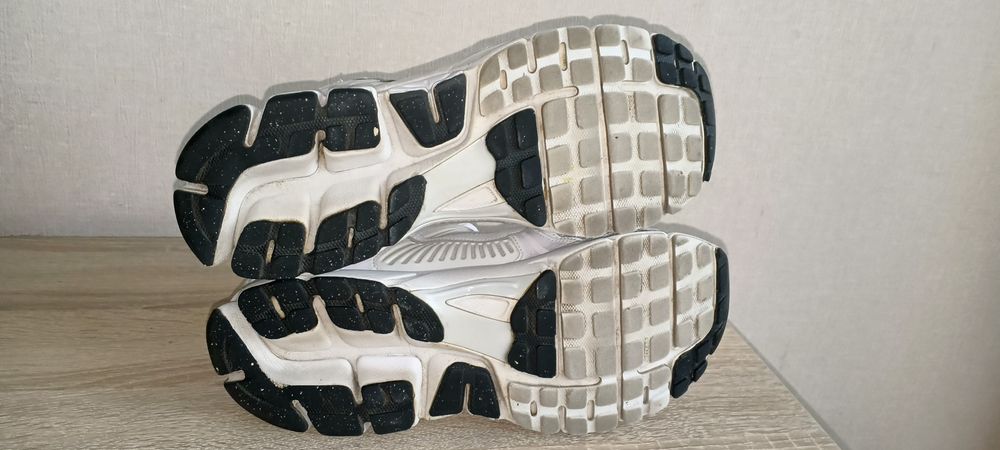 Кросівки Nike Vomero 5 Air 46 розмір
