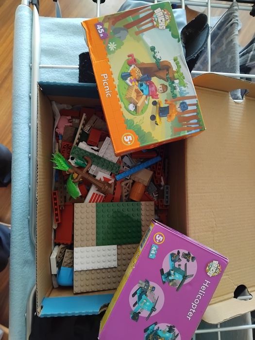 Klocki dwa komplety Picnik i Helikopter