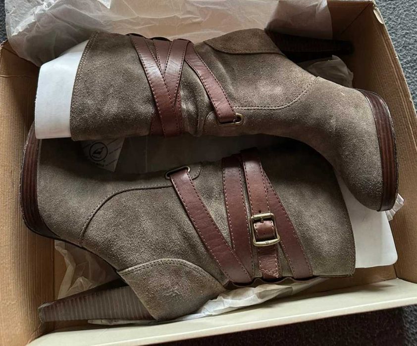 Botas Frye em pele