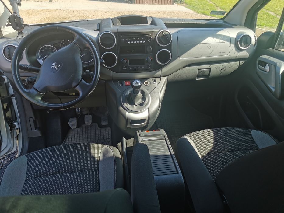 Peugeot Partner Tepee 2017 photo 2
