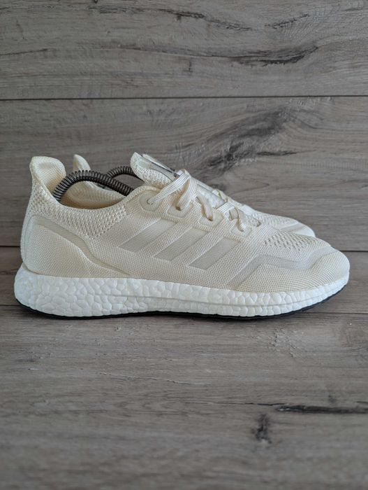 Кроссовки беговые Адидас Adidas Ultraboost Made to Be Remade 42 р 26.5 см