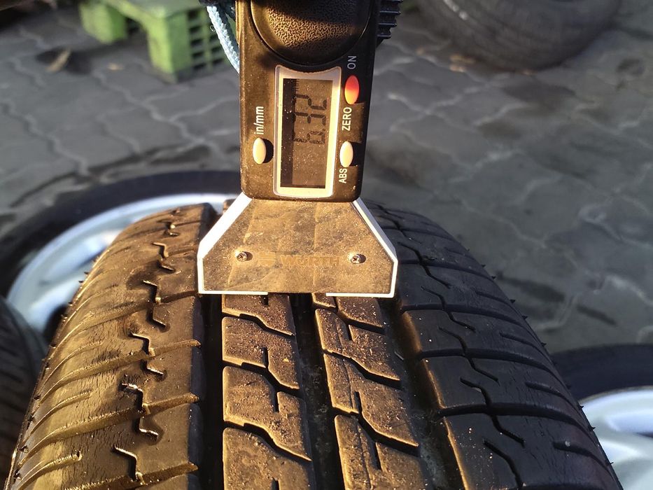 Jantes Fiat R14 Com Pneus 165/65 Furação 4X98