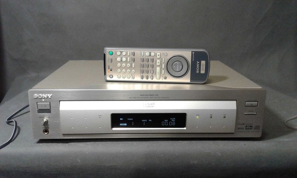 SONY　ＣＤ ＤＶＤプレイヤー　ＤＶＰ-Ｓ７７００ Sony DVP-S7700 - Konstrukcja audio | Sprzedaż internetowa