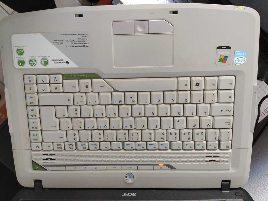 Portátil Acer e Bolsas