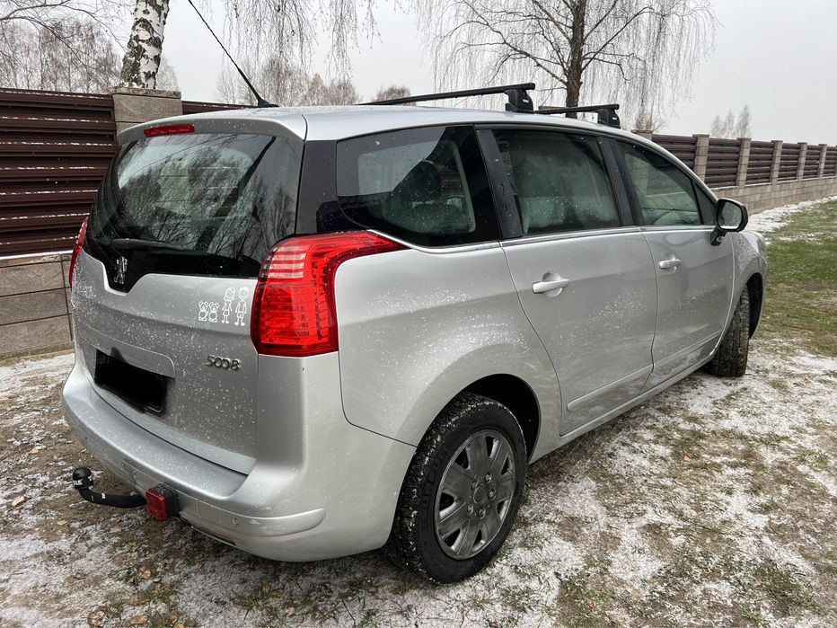 Двері Передні Задні Пежо 3008 5008 3008 5008
