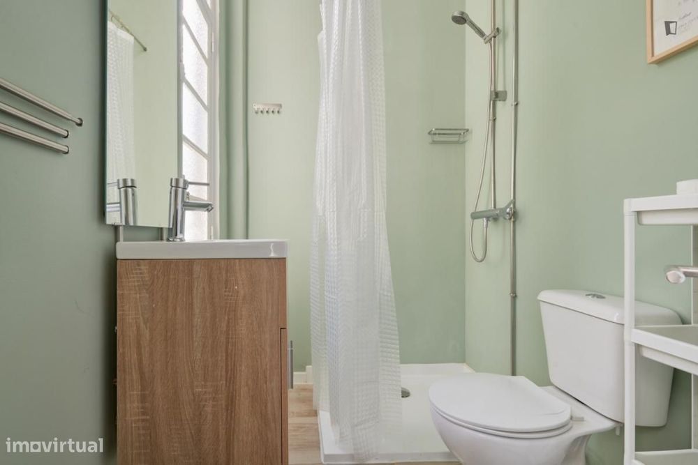 Quarto - localizado em Marquês de Pombal Lisbon
