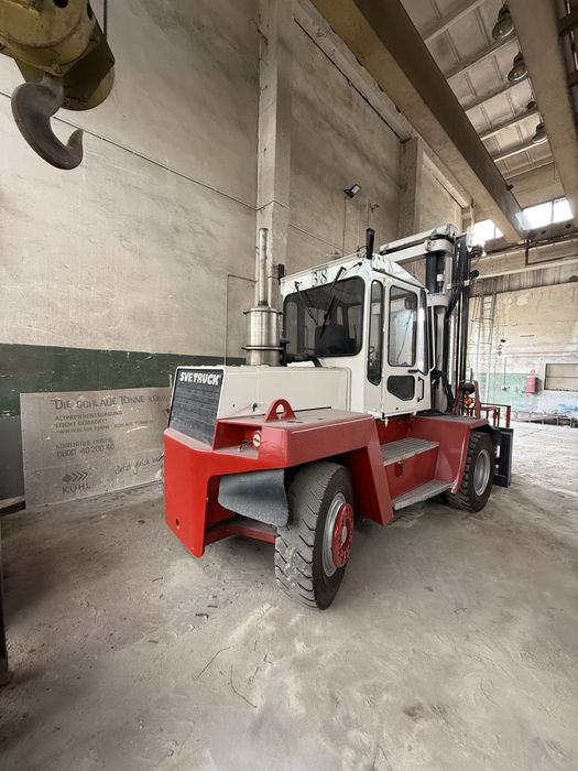 Wózek widłowy Svetruck 10TON