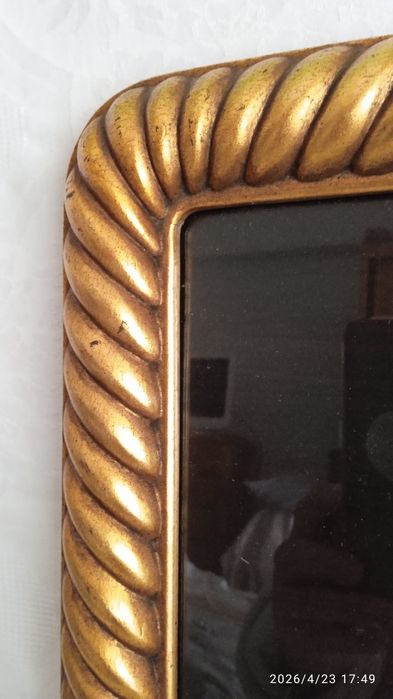 Moldura lacagem ouro velho