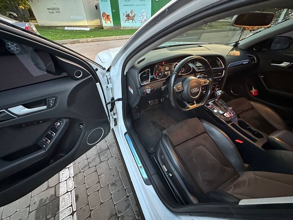 Продам AUDI A4 B8 2.0 Quattro
