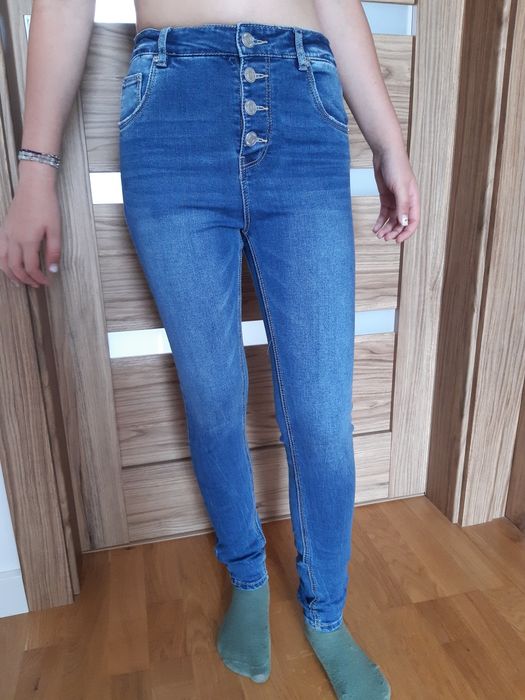 Spodnie 147 152 regulacja