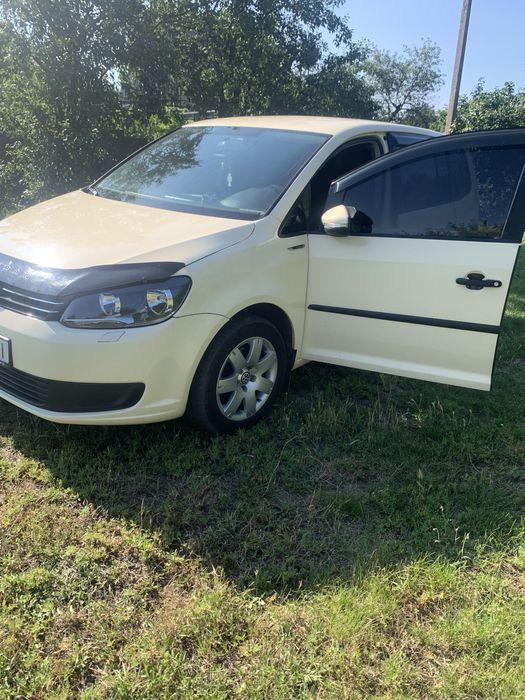 Продаю власний автомобіль