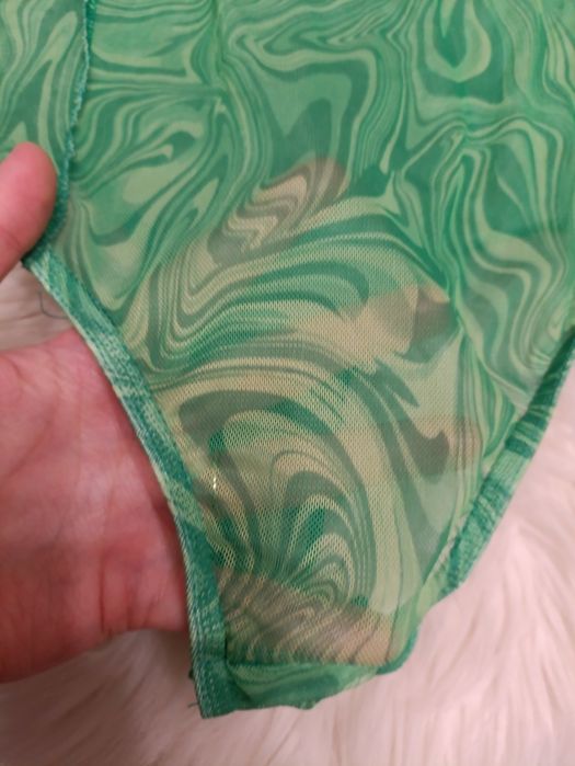 Body transparentne zielone szlaczki m pretty little thing