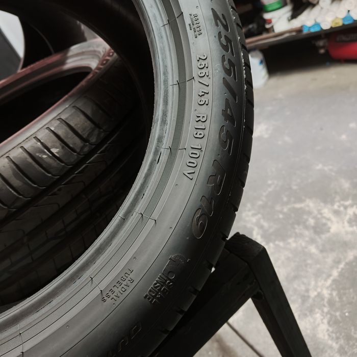 255/45/19 Sprzedam komplet opon letnich Pirelli