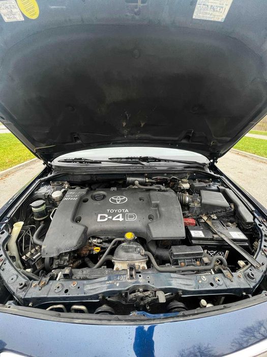 Toyota avensis 2005 2.0 дизель