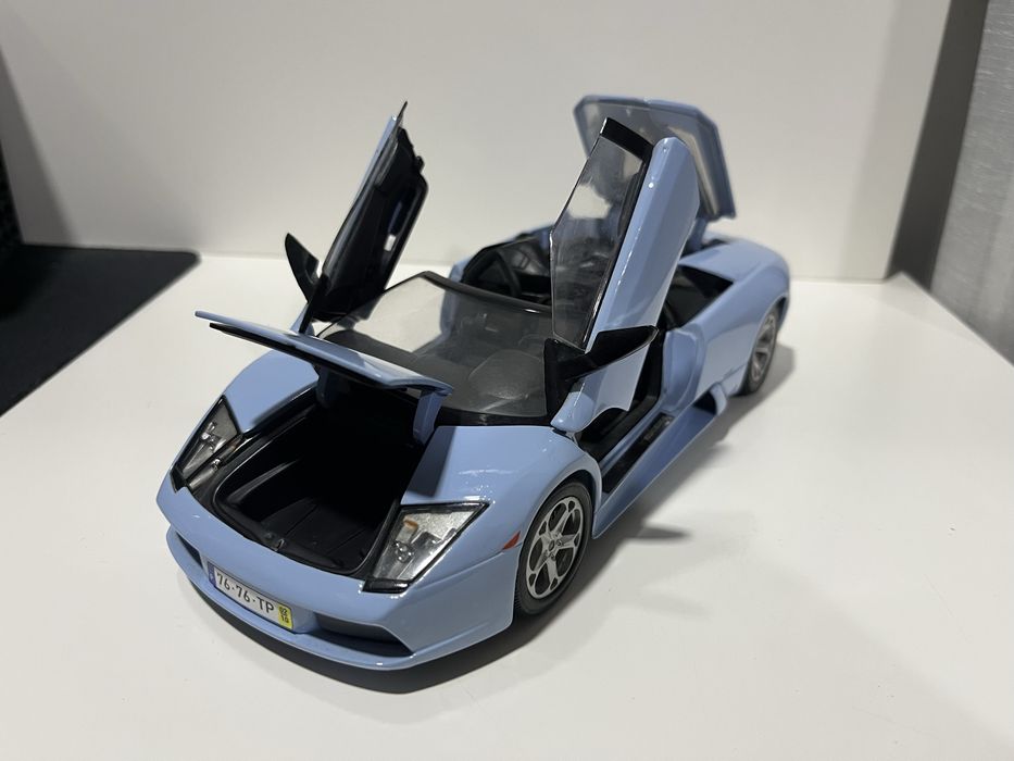 Lamborghini Murcielago 1:18 ( Descrição)