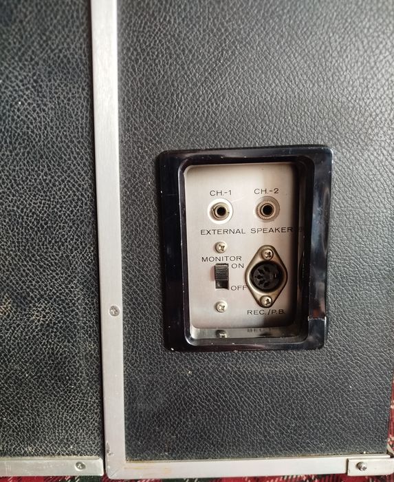 Gravador de fita Hitachi