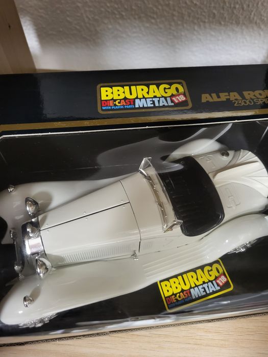 Miniatura 1:18 Alpha Romeo 2300 Spider 1953
