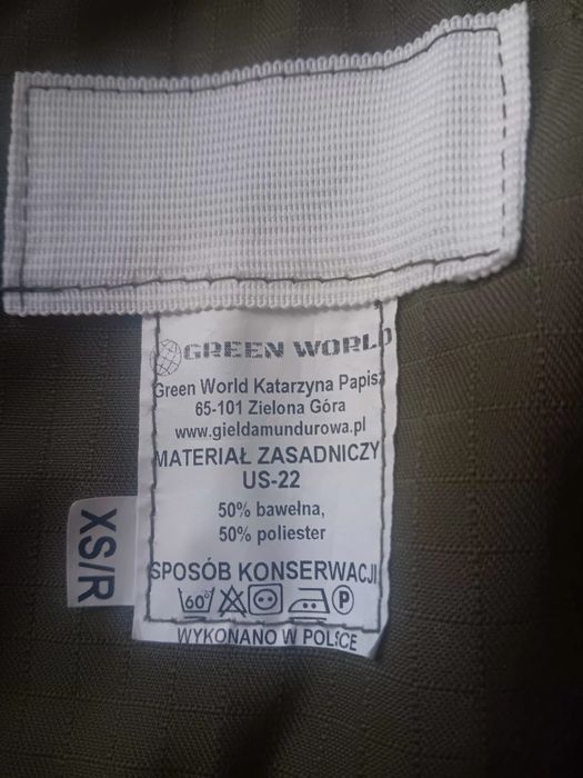 Mundur wojskowy kobiecy