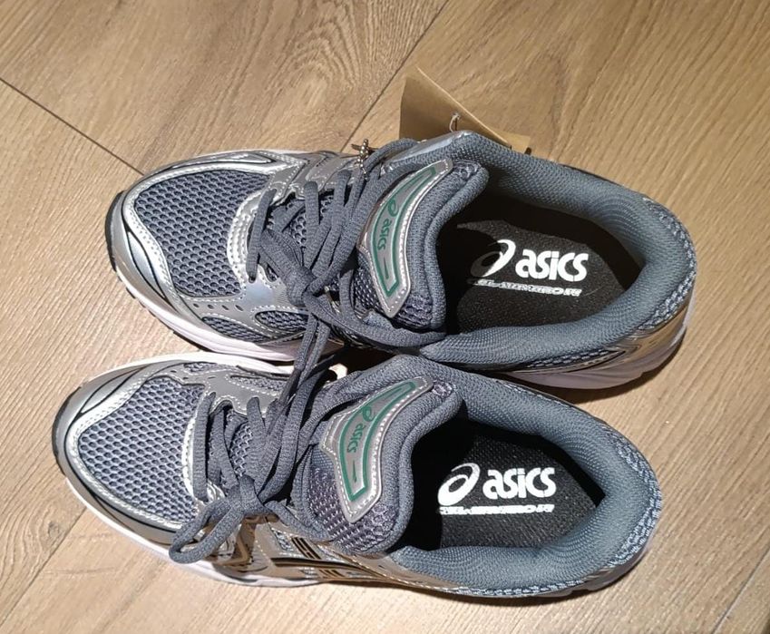 Asisc Gel kayano 14