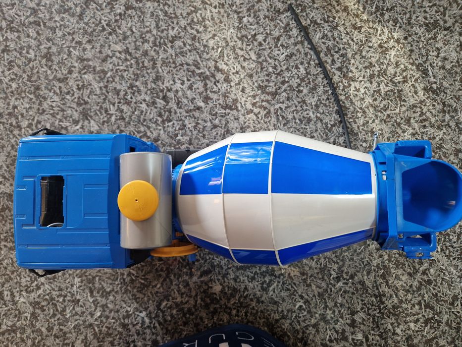 Vendo brinquedo carro Bomba.