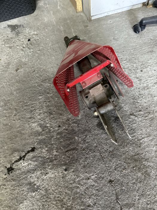 Sprzedam przystawke do  kosy listwowej  .