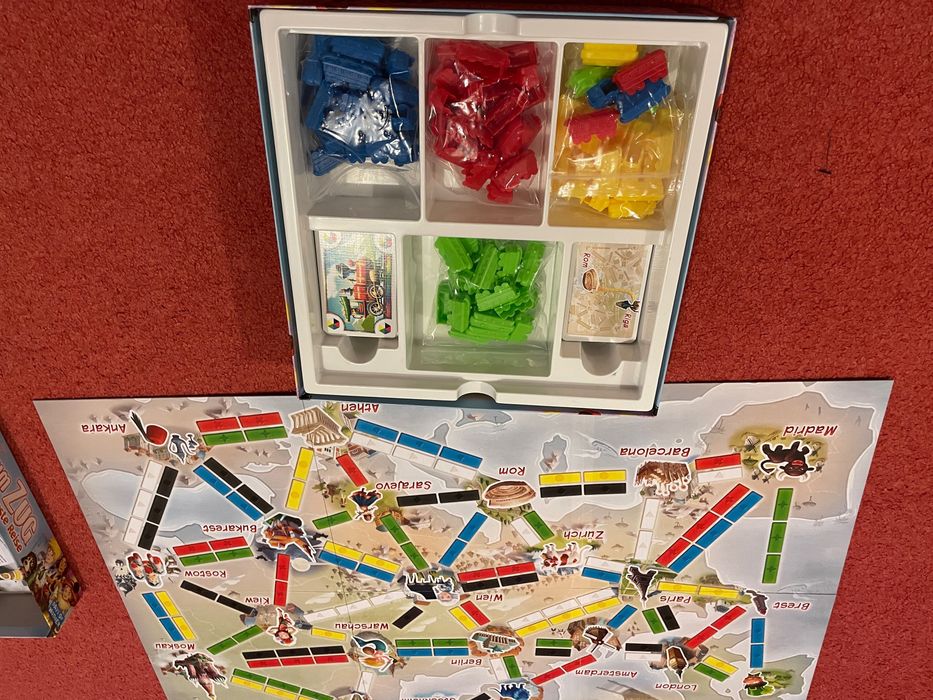 Jogo Aventureiros ao comboio. Ticket to ride