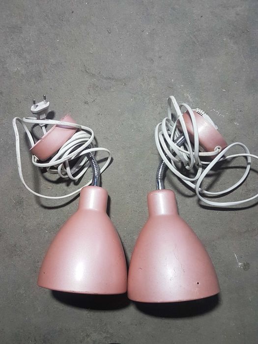 Apliques em metal rosa