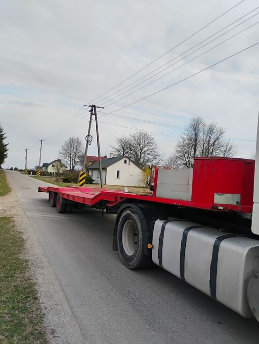 Naczepa niskopodwoziowa z wyciągarką